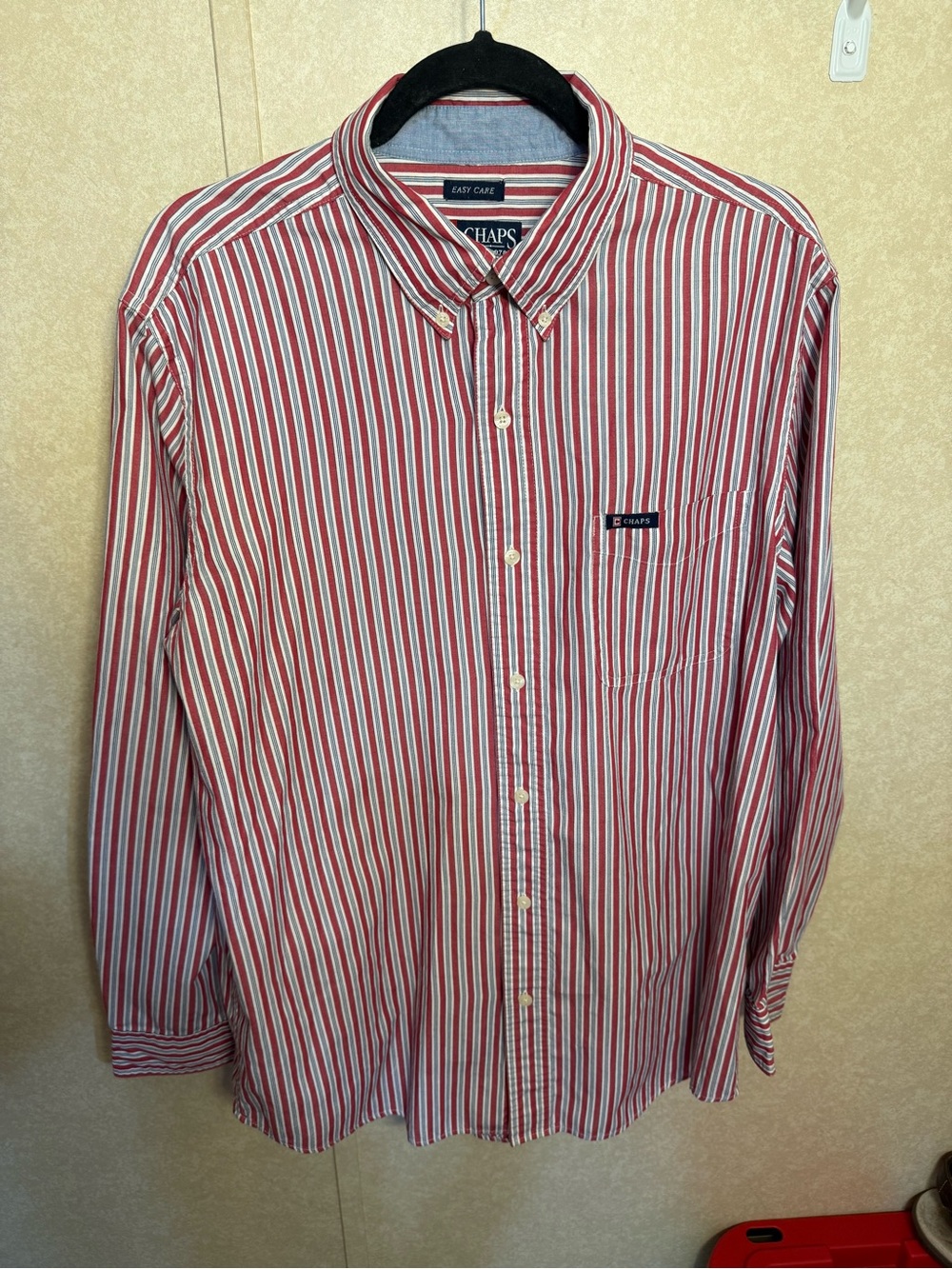 Chaps Easy Care Men's Long Sleeve Red Striped Button-Up Shirt Size Large